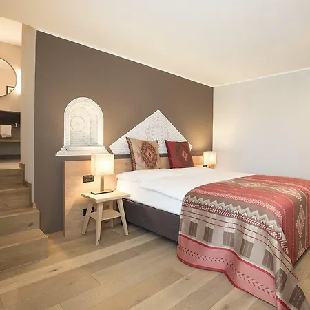 Steffani Hotel 4*