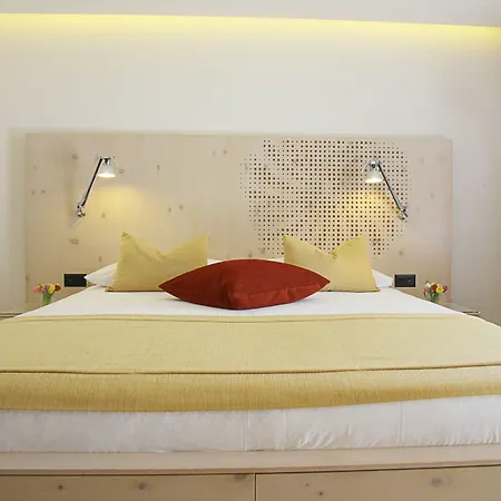 Hotell Steffani 4*